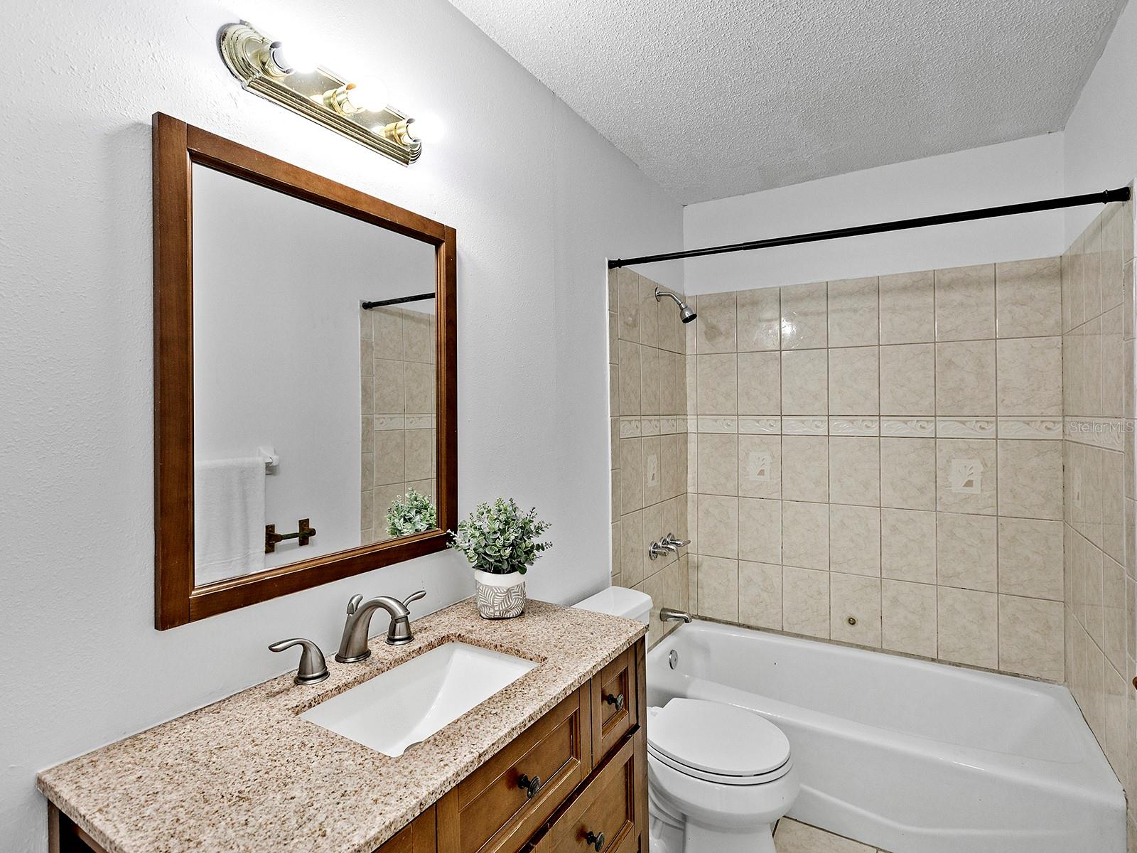 4260 Bell Ave Property Photo 16