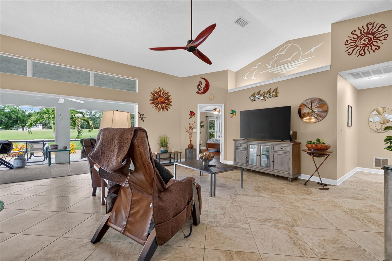 6905 Stone River Property Photo 11