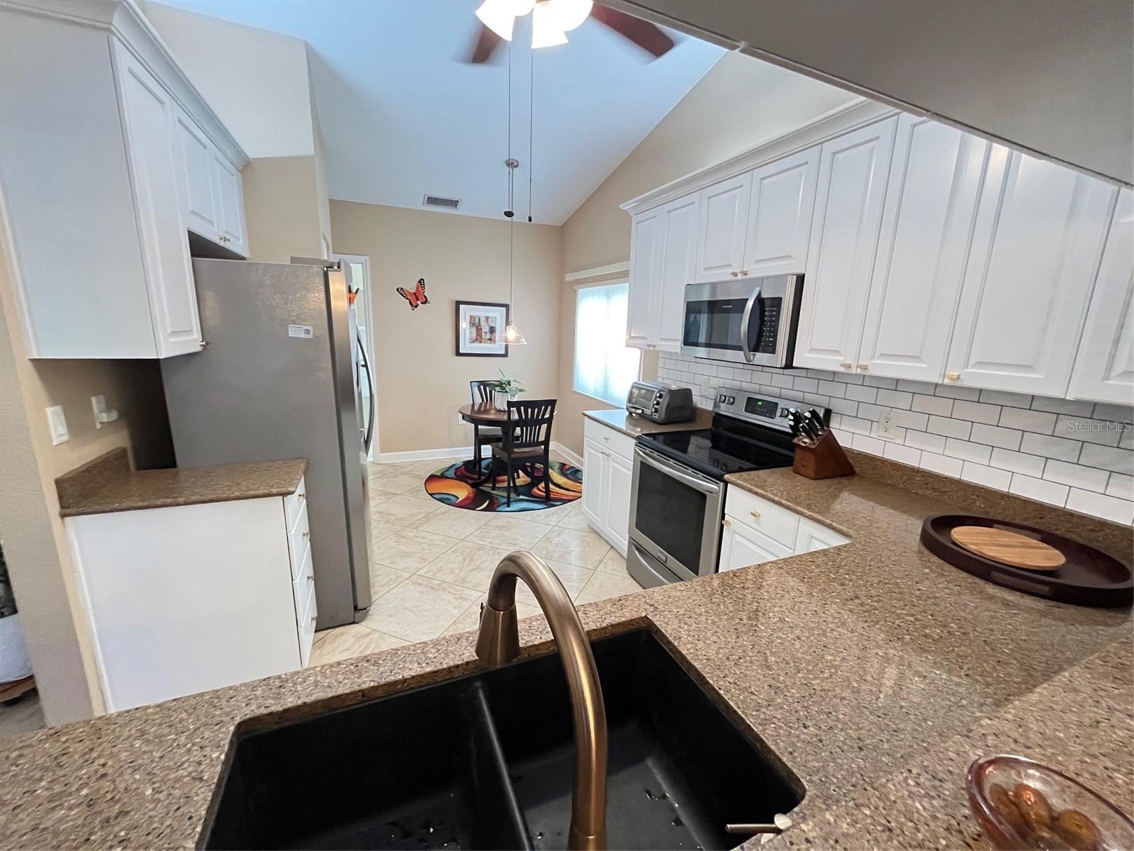 6905 Stone River Property Photo 19