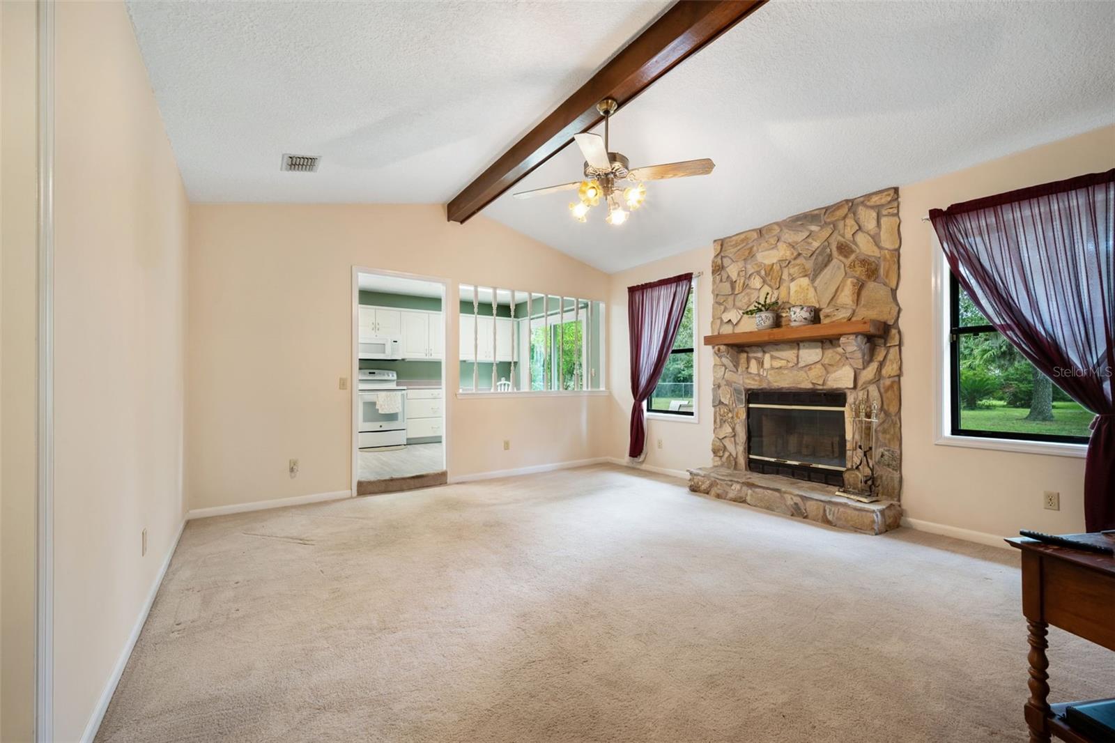 2843 Mistletoe Ct Property Photo 12