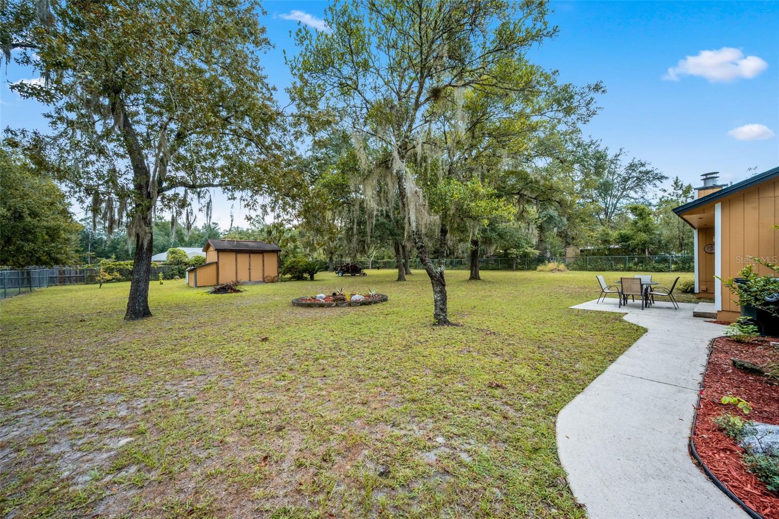 2843 Mistletoe Ct Property Photo 33