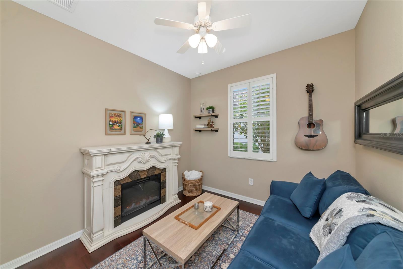 7027 Quiet Creek Dr Property Photo 9