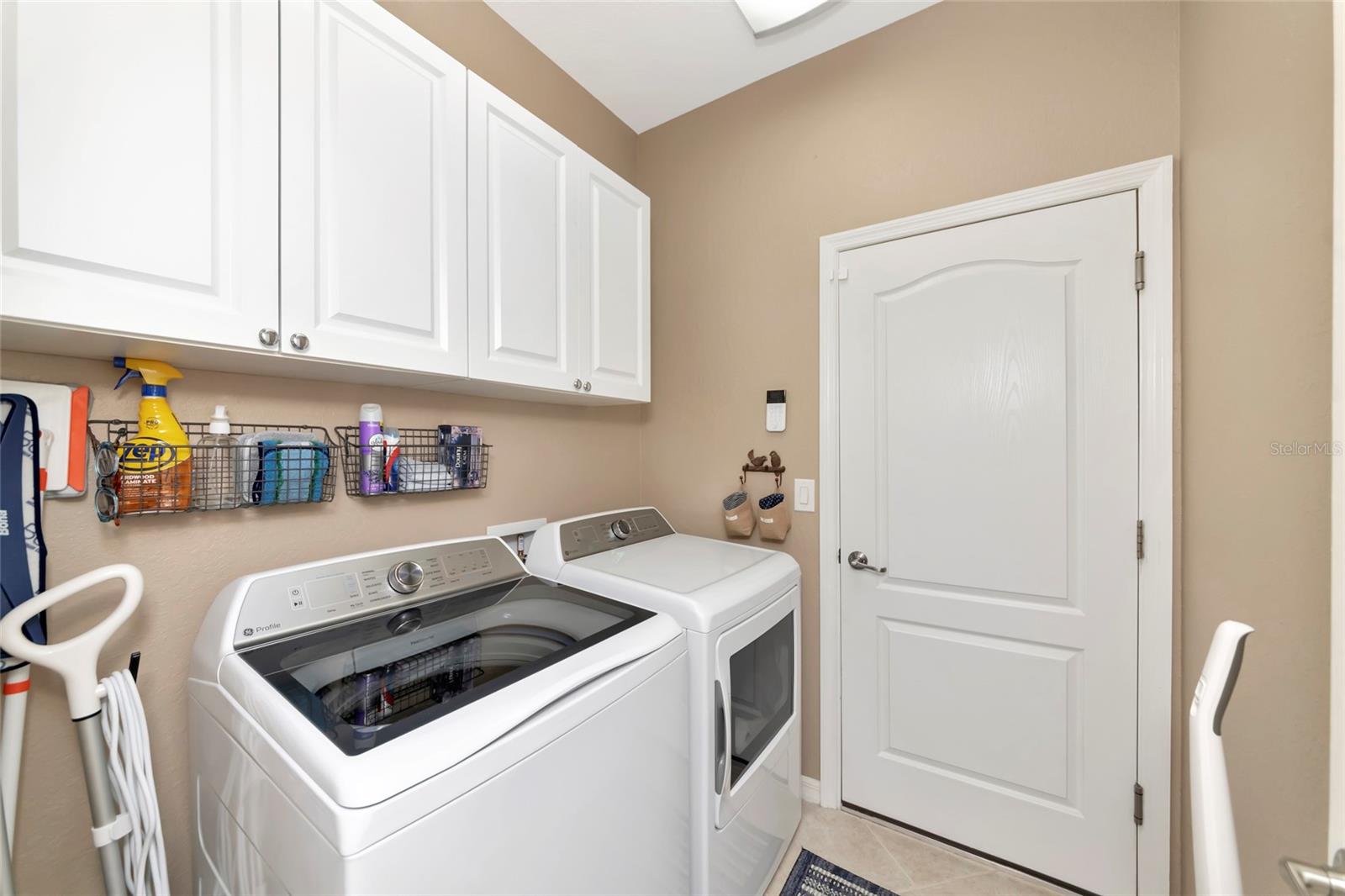 7027 Quiet Creek Dr Property Photo 32