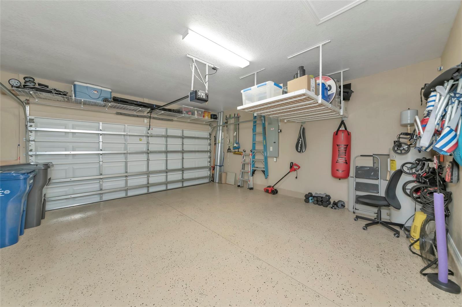 7027 Quiet Creek Dr Property Photo 33