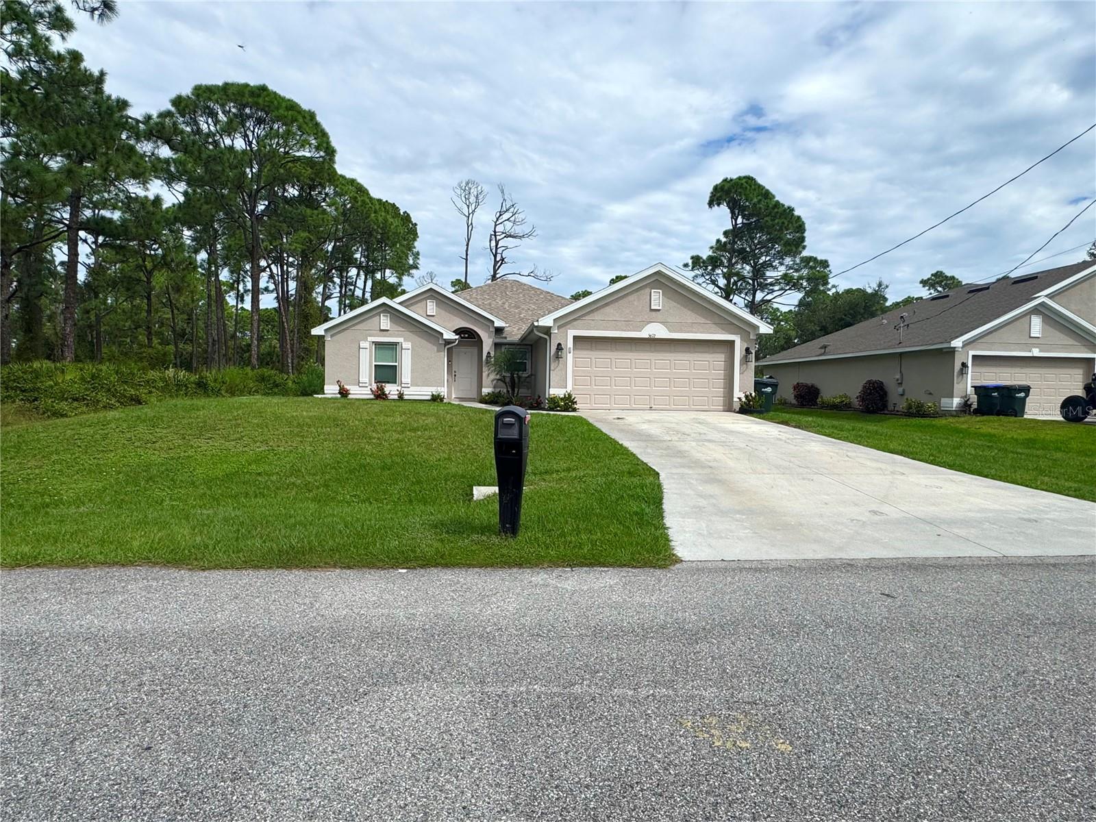 5672 Kumquat Ave Property Photo 3