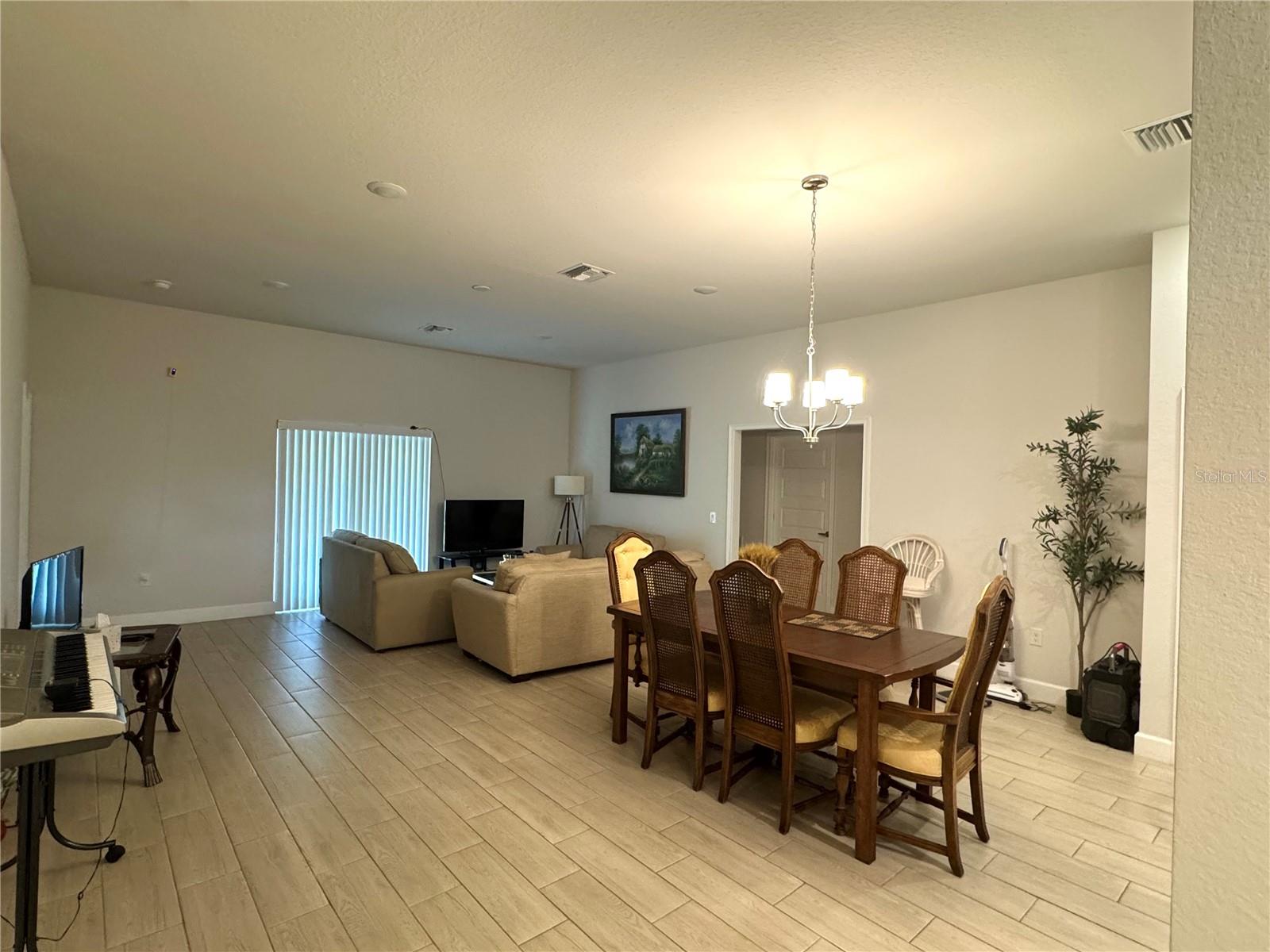 5672 Kumquat Ave Property Photo 6