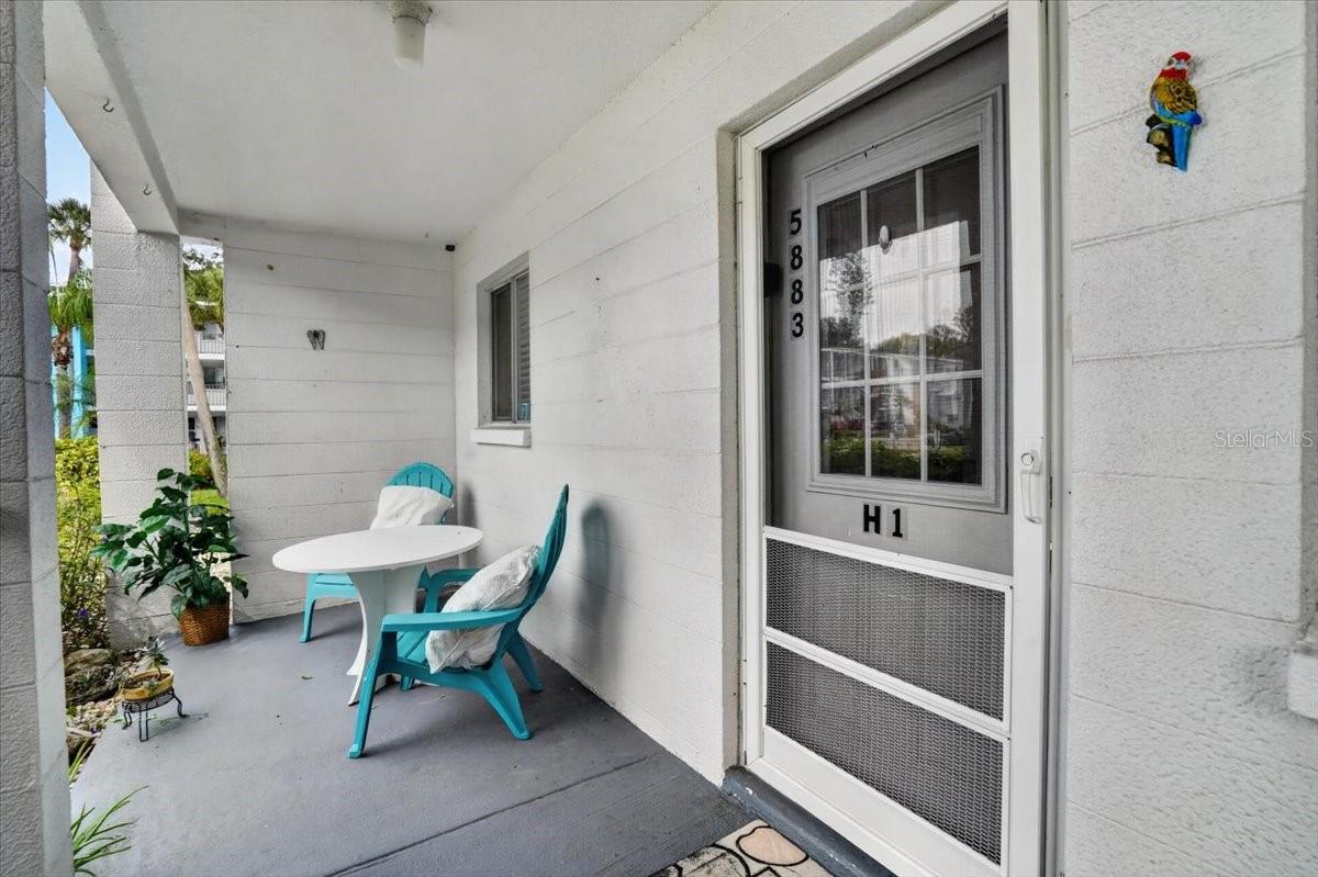 5883 Garden Ln #h1 Property Photo 2