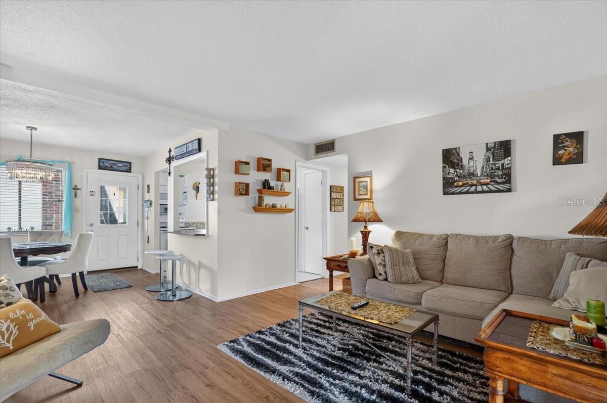 5883 Garden Ln #h1 Property Photo 7