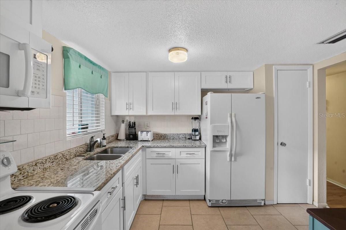 5883 Garden Ln #h1 Property Photo 12