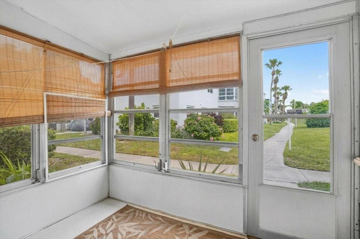 5883 Garden Ln #h1 Property Photo 23