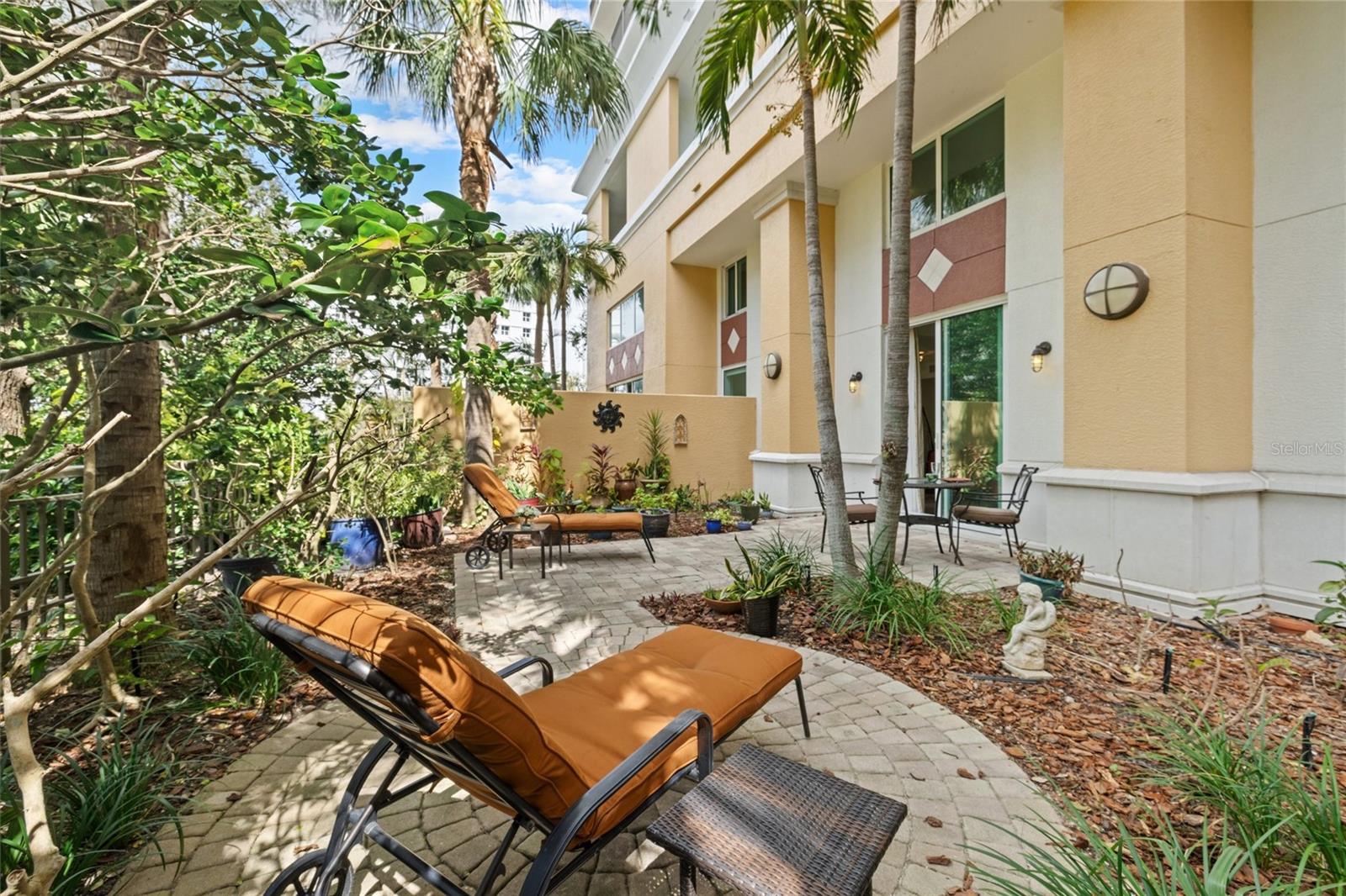 800 N Tamiami Trl #103 Property Photo 8