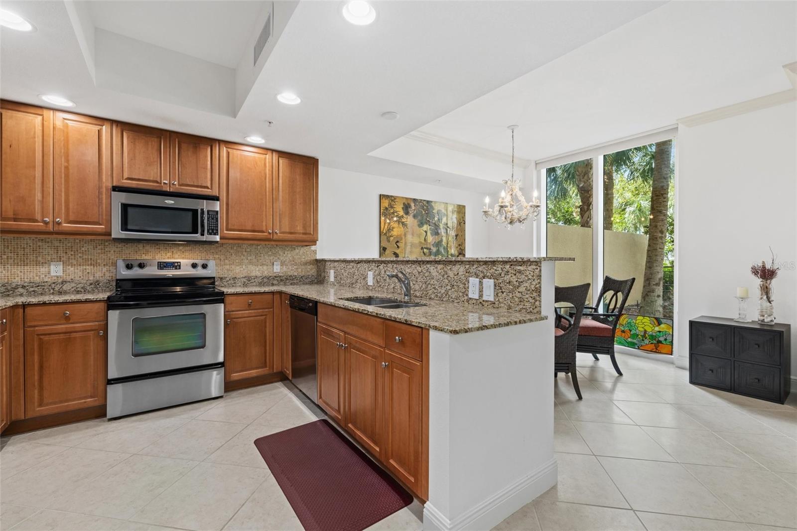 800 N Tamiami Trl #103 Property Photo 12