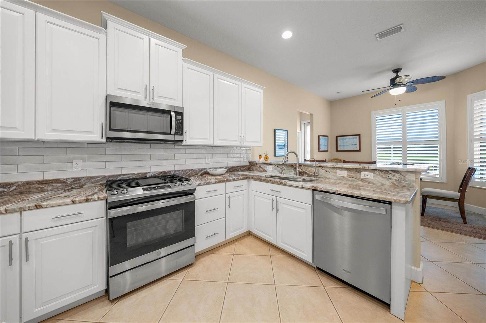 2889 Grazeland Dr Property Photo 14