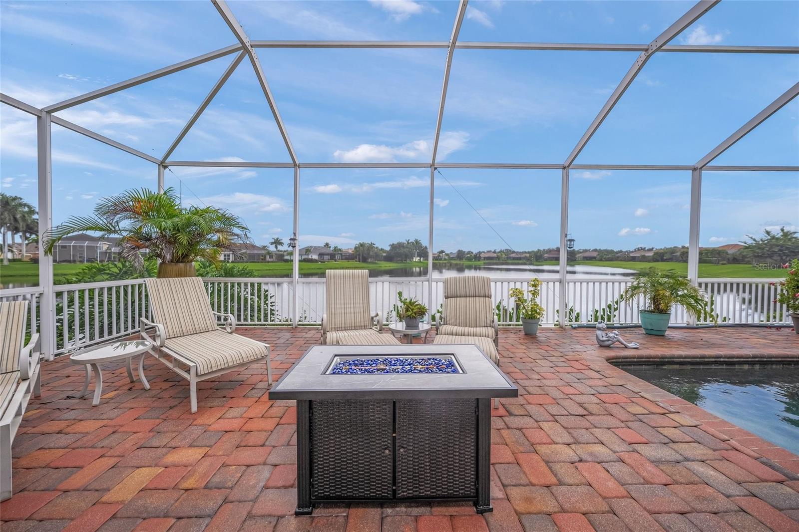 2889 Grazeland Dr Property Photo 40