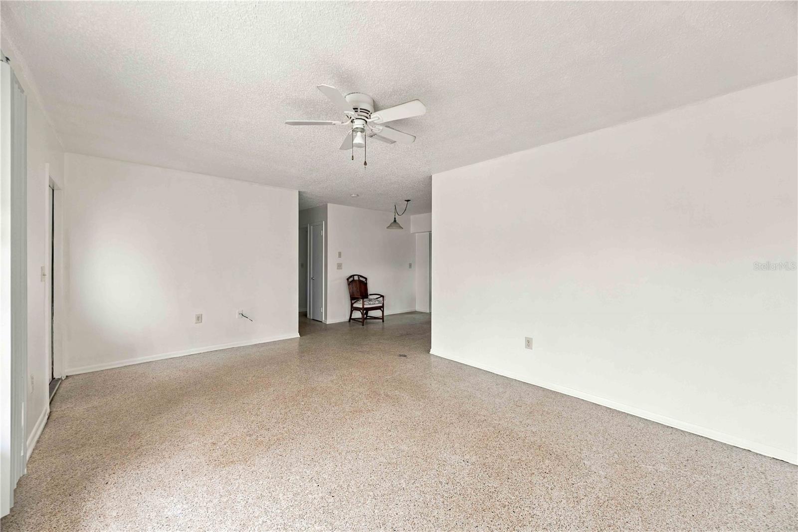 4331 S Biscayne Dr Property Photo 7