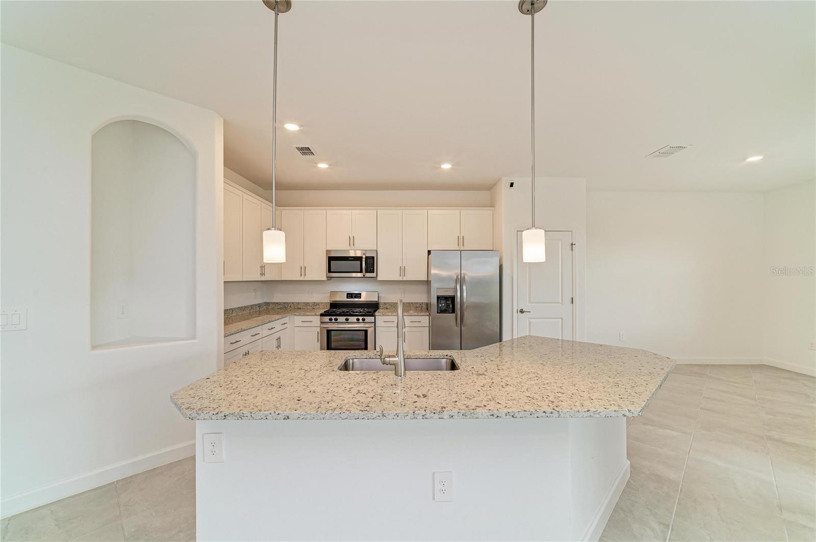 15332 Serene Shores Loop Property Photo 23