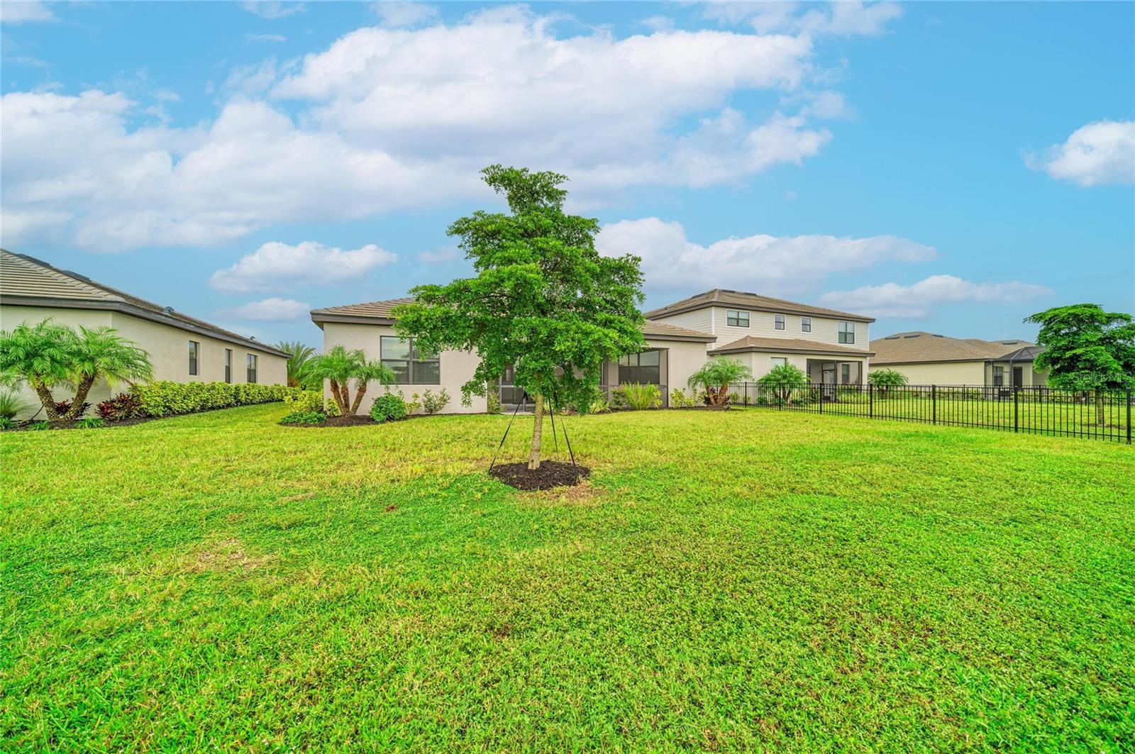 15332 Serene Shores Loop Property Photo 49
