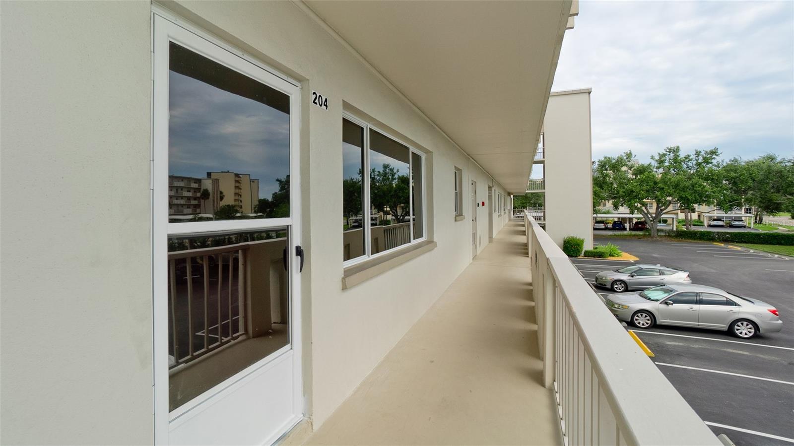4210 Ironwood Cir #204j Property Photo 3