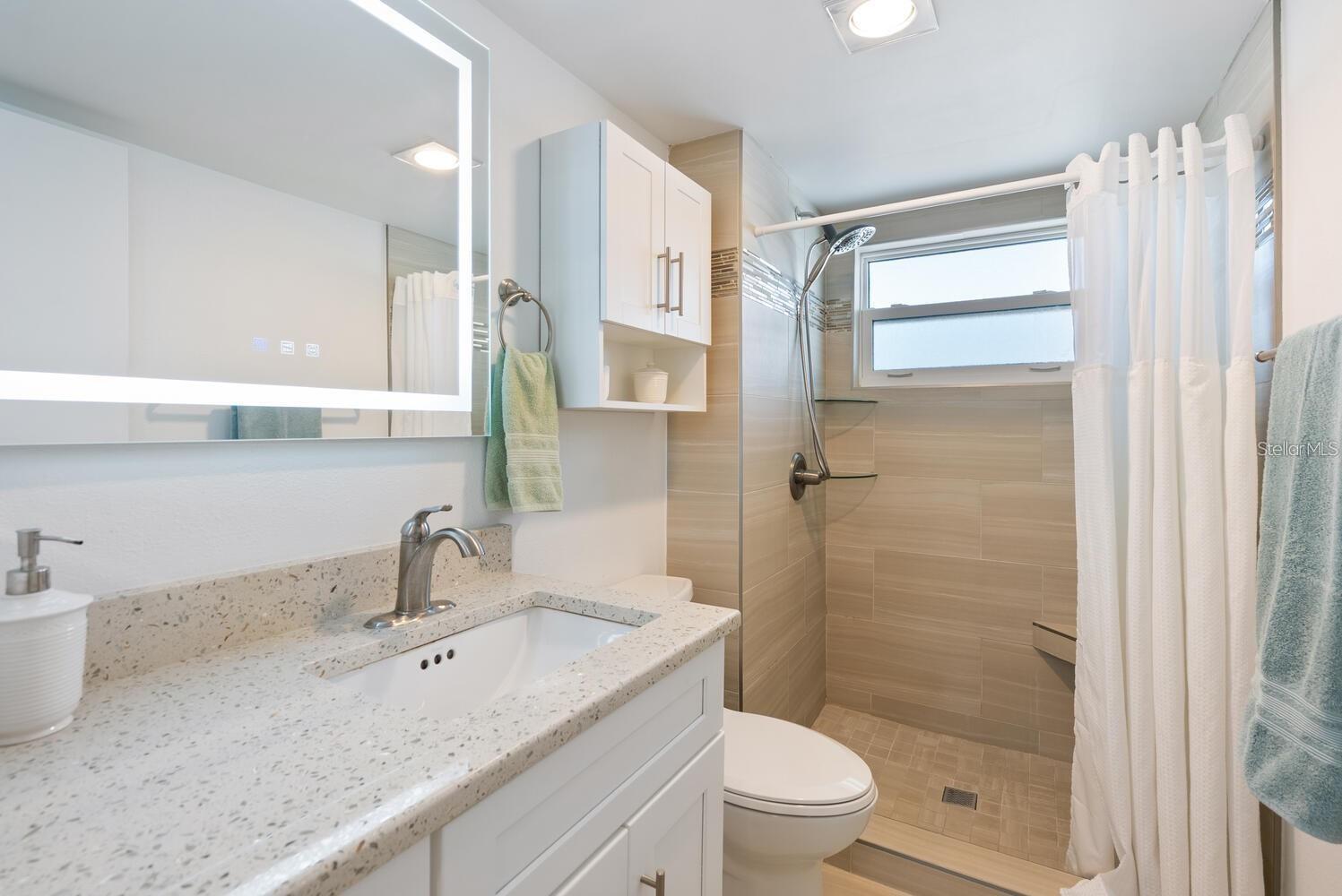 1250 N Portofino Dr #304 Property Photo 20