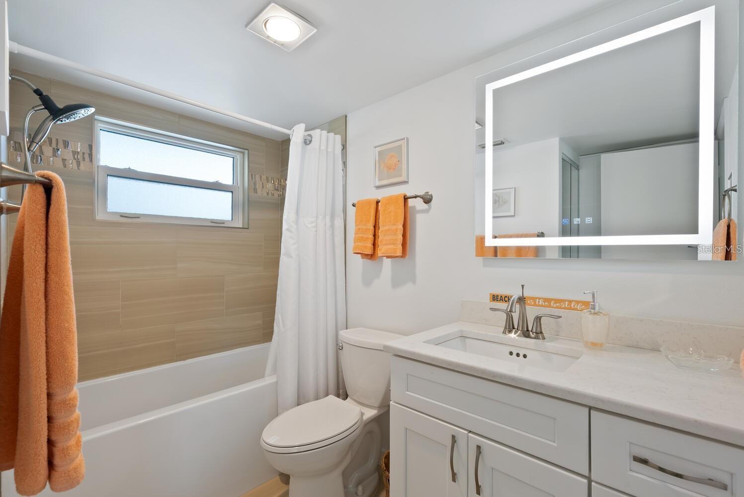 1250 N Portofino Dr #304 Property Photo 21