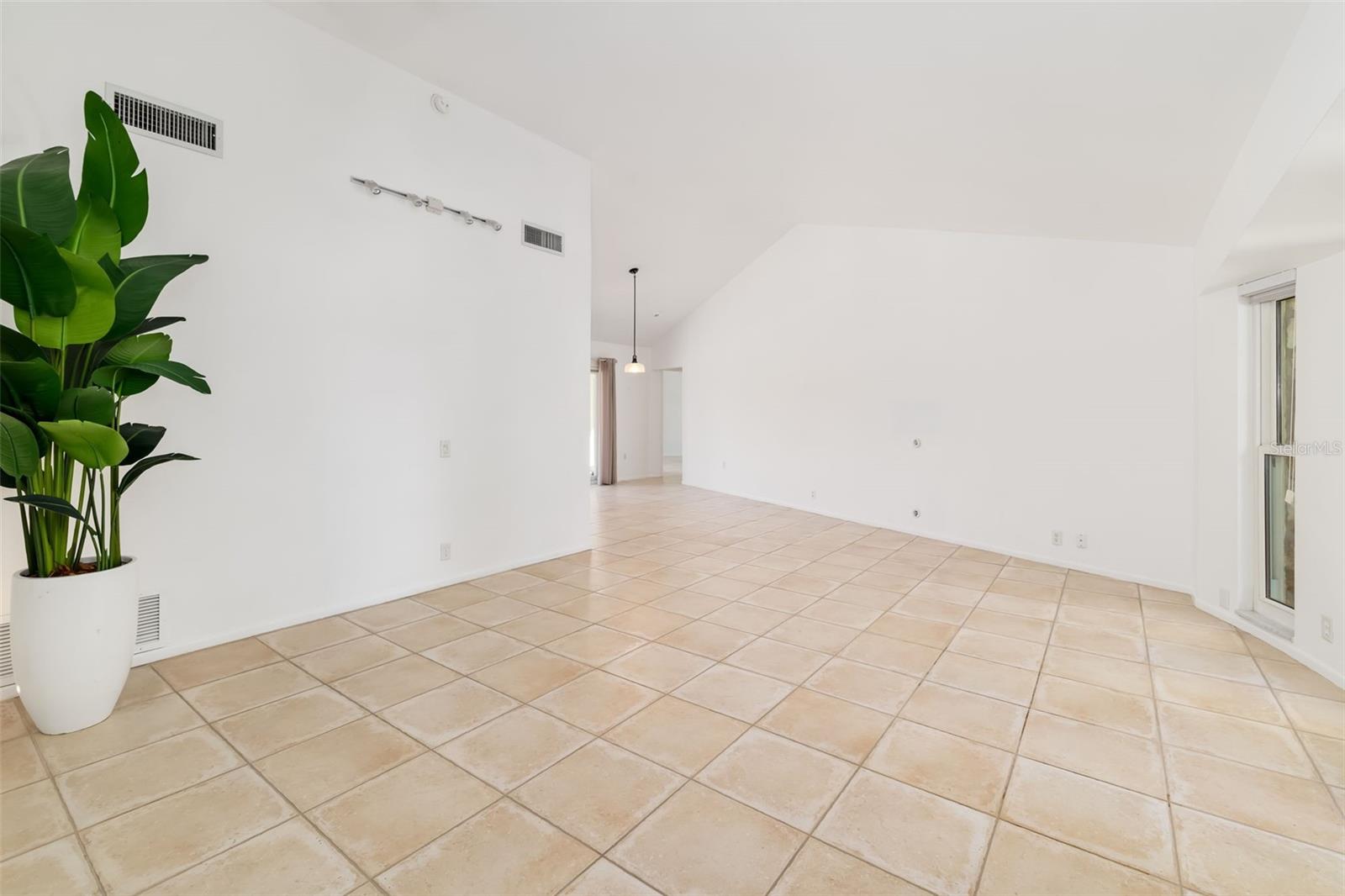 5456 Azure Way Property Photo 16