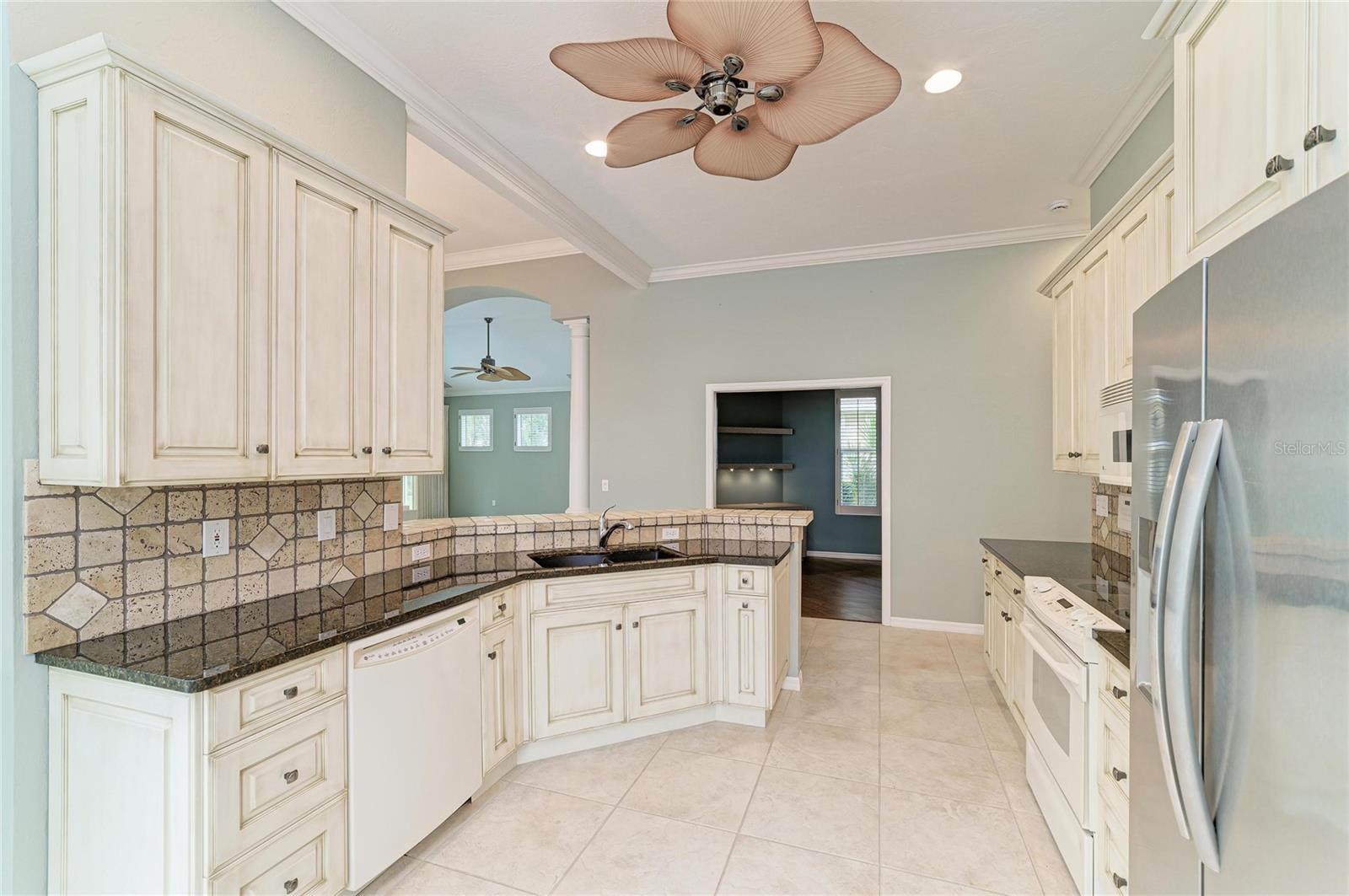 7816 Heritage Classic Ct Property Photo 11