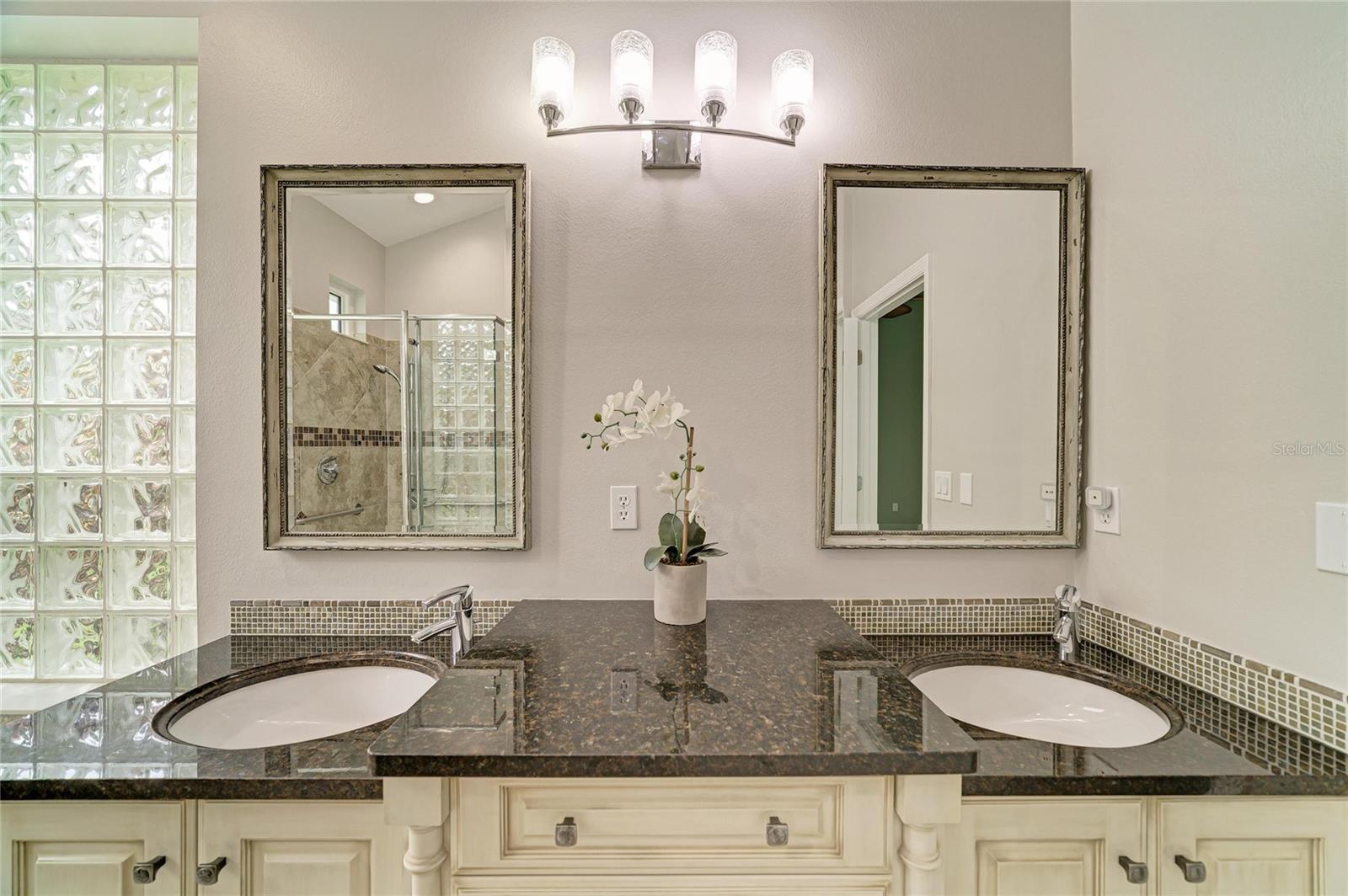 7816 Heritage Classic Ct Property Photo 19