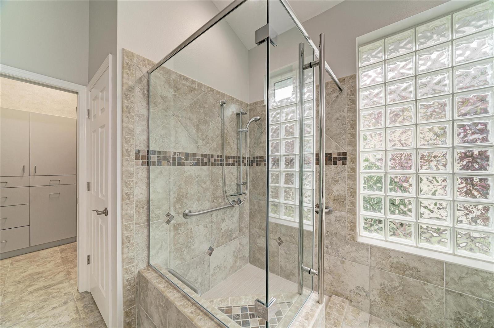 7816 Heritage Classic Ct Property Photo 20