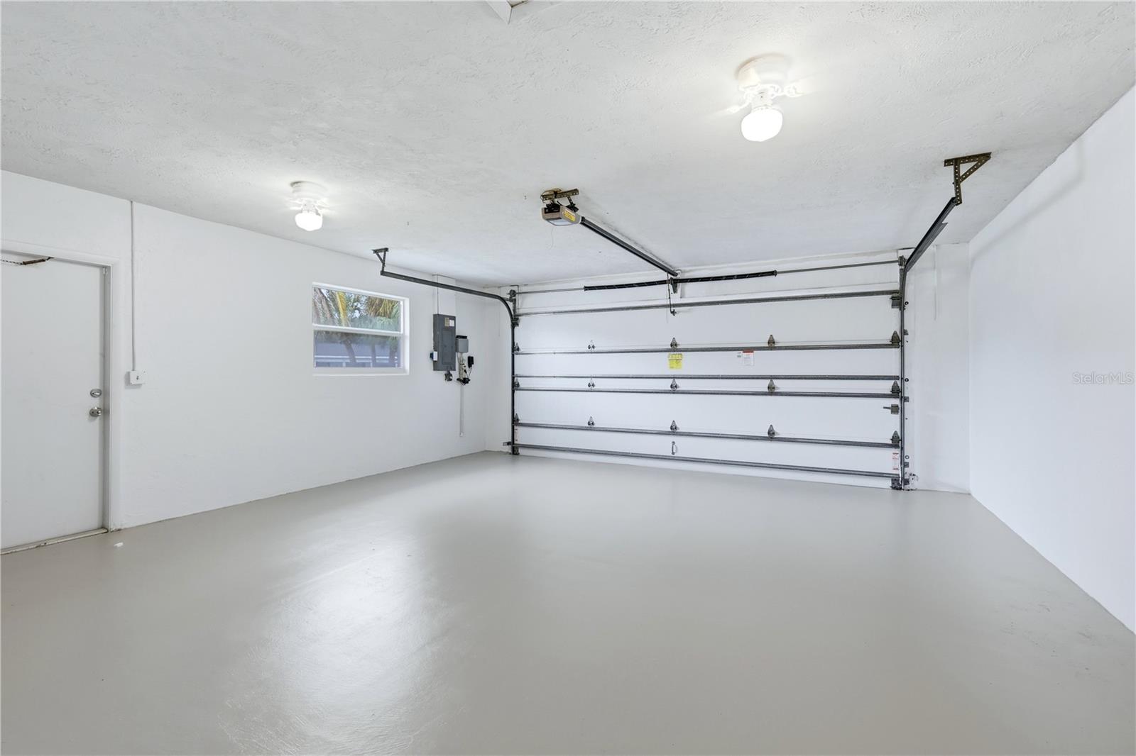 1010 Malibu Ct Property Photo 32