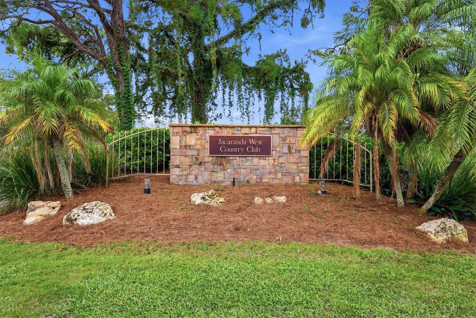 1010 Malibu Ct Property Photo 46