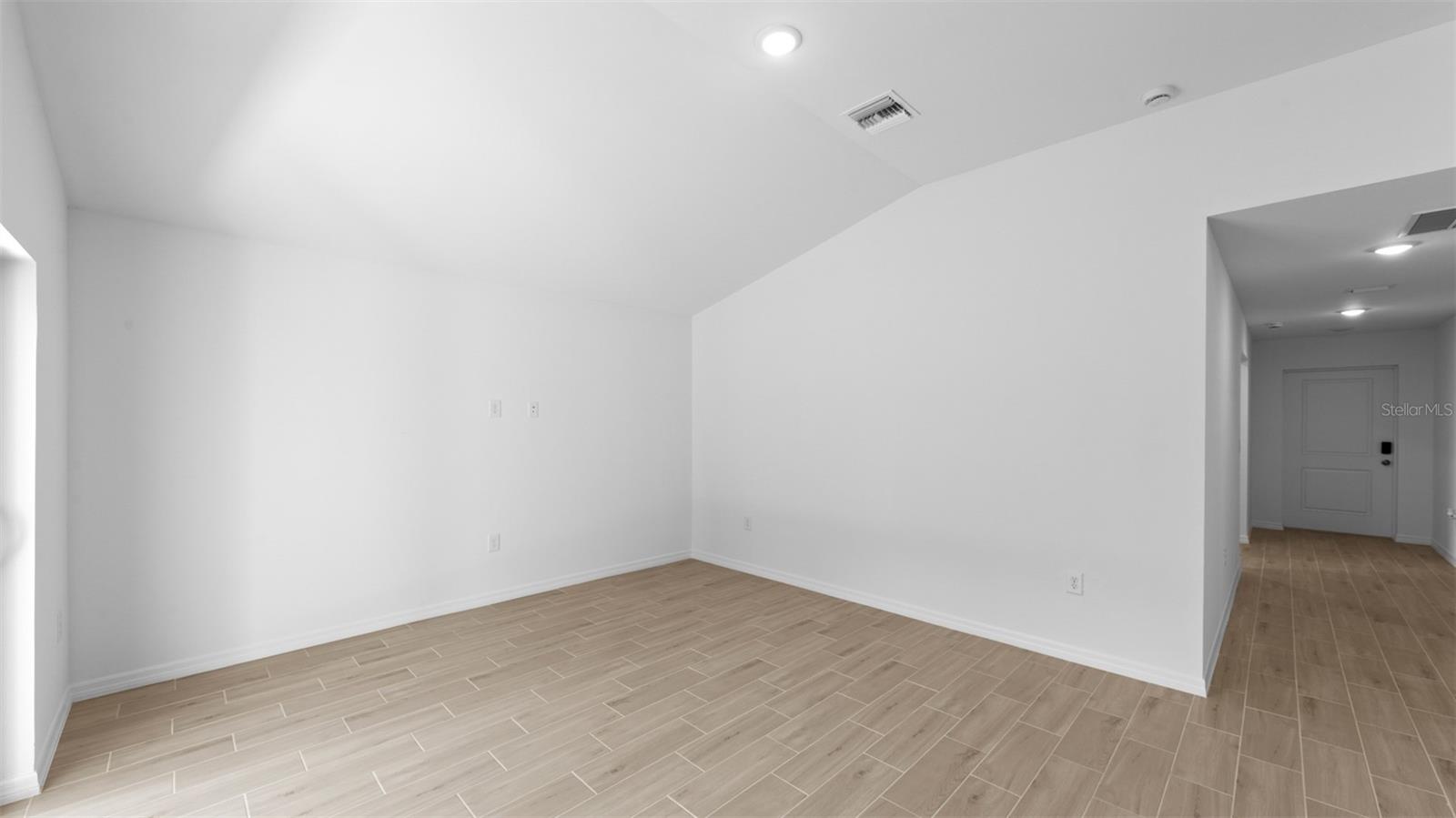 22097 Voltair Ave Property Photo 6