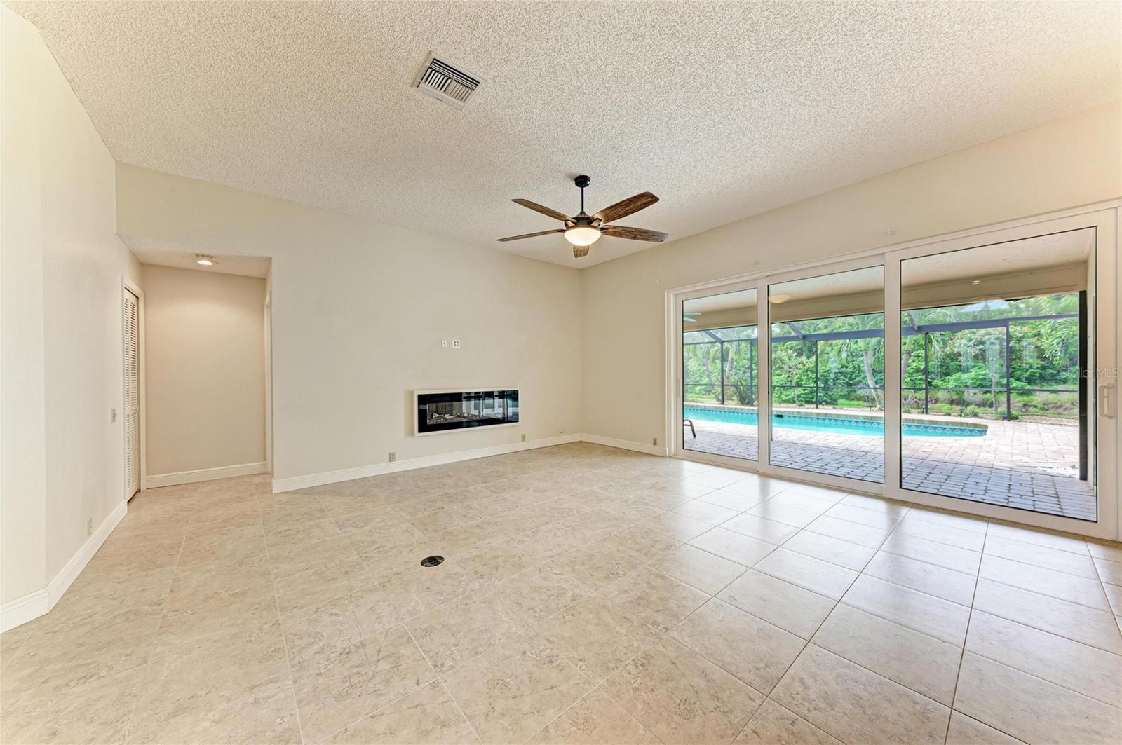 4204 Pro Am Ave E Property Photo 10