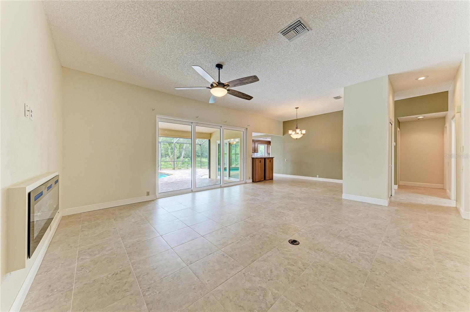 4204 Pro Am Ave E Property Photo 11