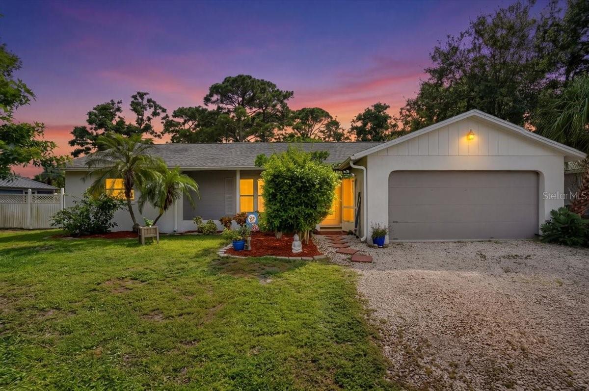 1870 MOVA ST Property Photo 1