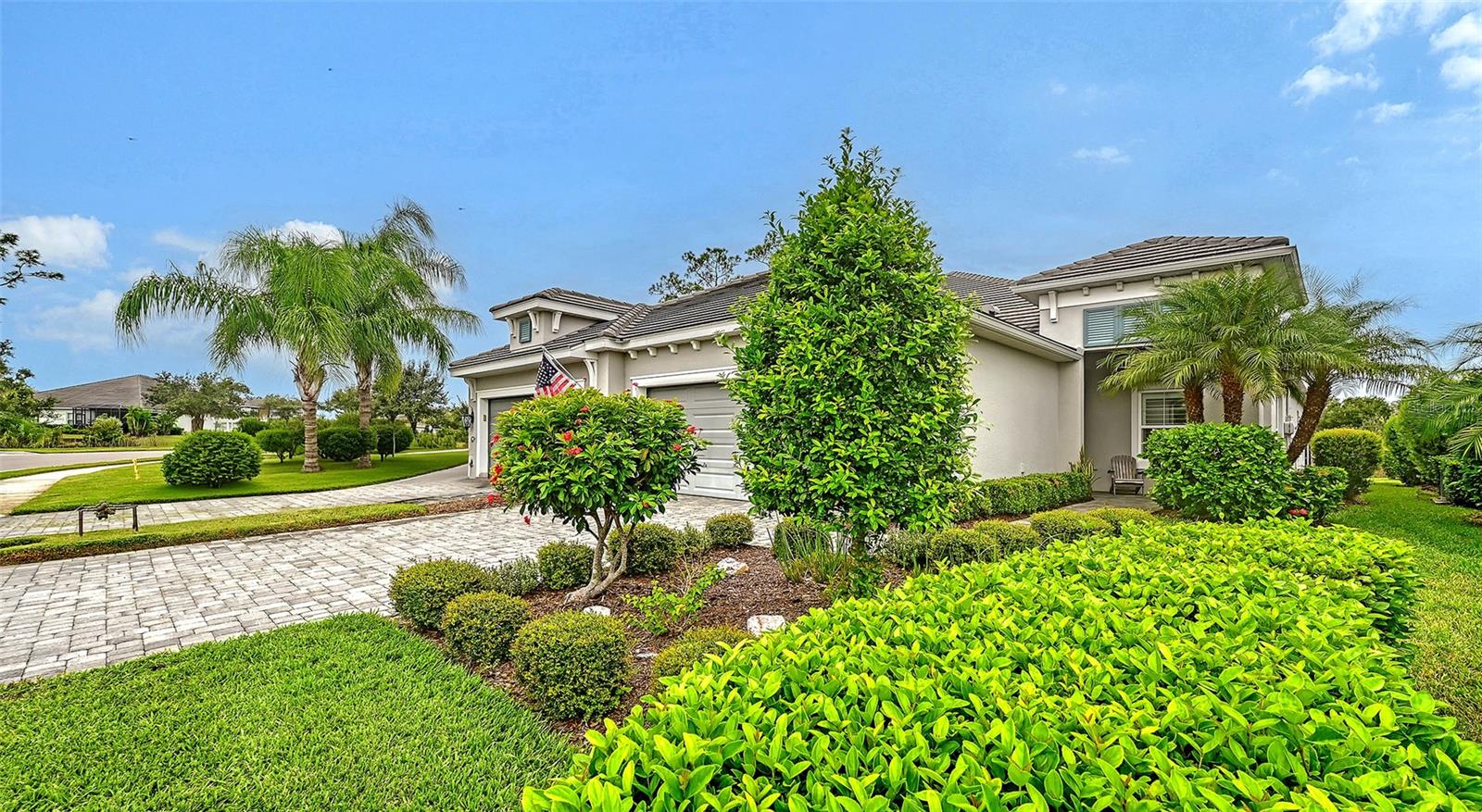 2984 SKY BLUE CV Property Photo 1