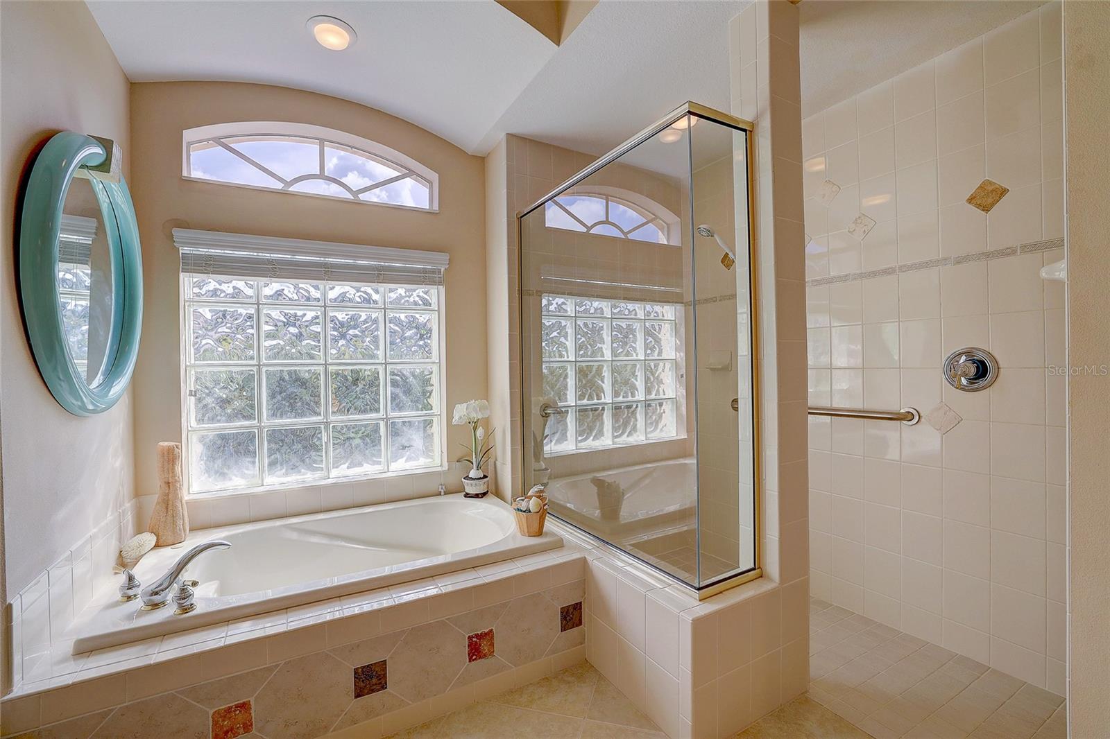 12306 Greenbrier Way Property Photo 27