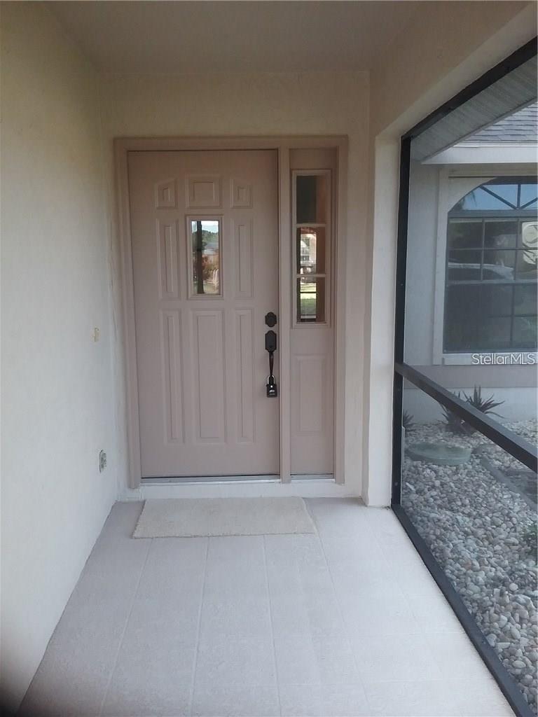 700 Lehigh Rd Property Photo 3