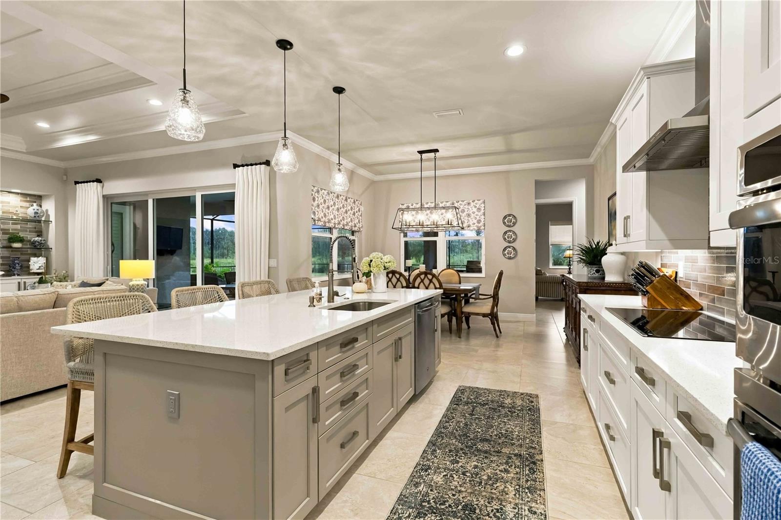 1906 151st Ter E Property Photo 9