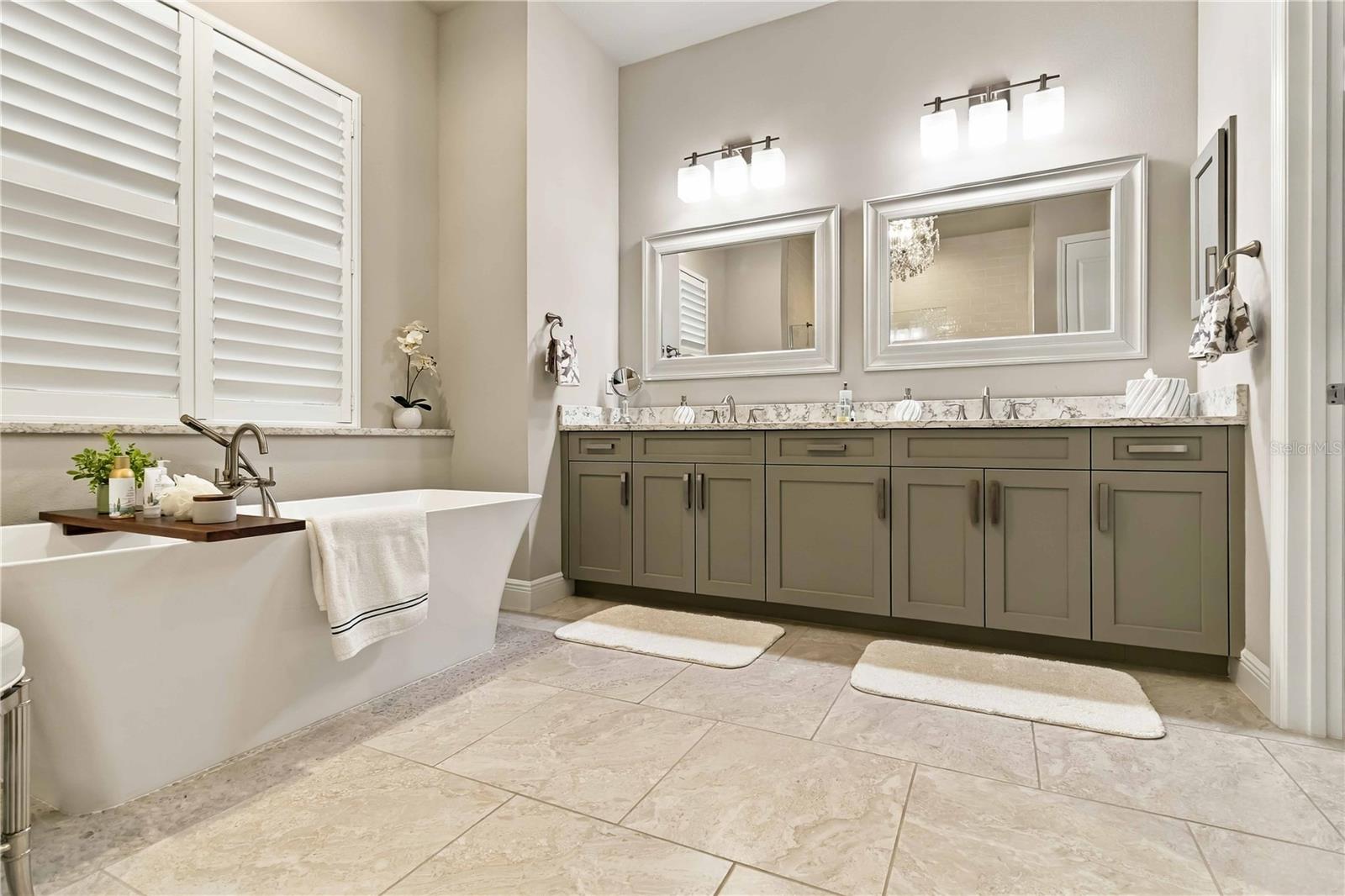 1906 151st Ter E Property Photo 19