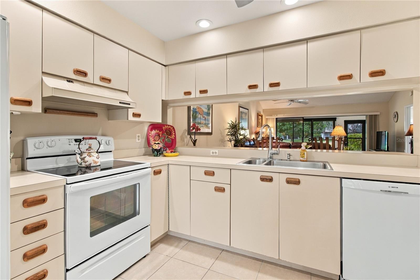 3123 Sandleheath #4 Property Photo 16