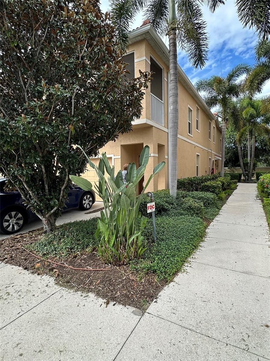 3815 PARKRIDGE CIR #2-203 Property Photo 1