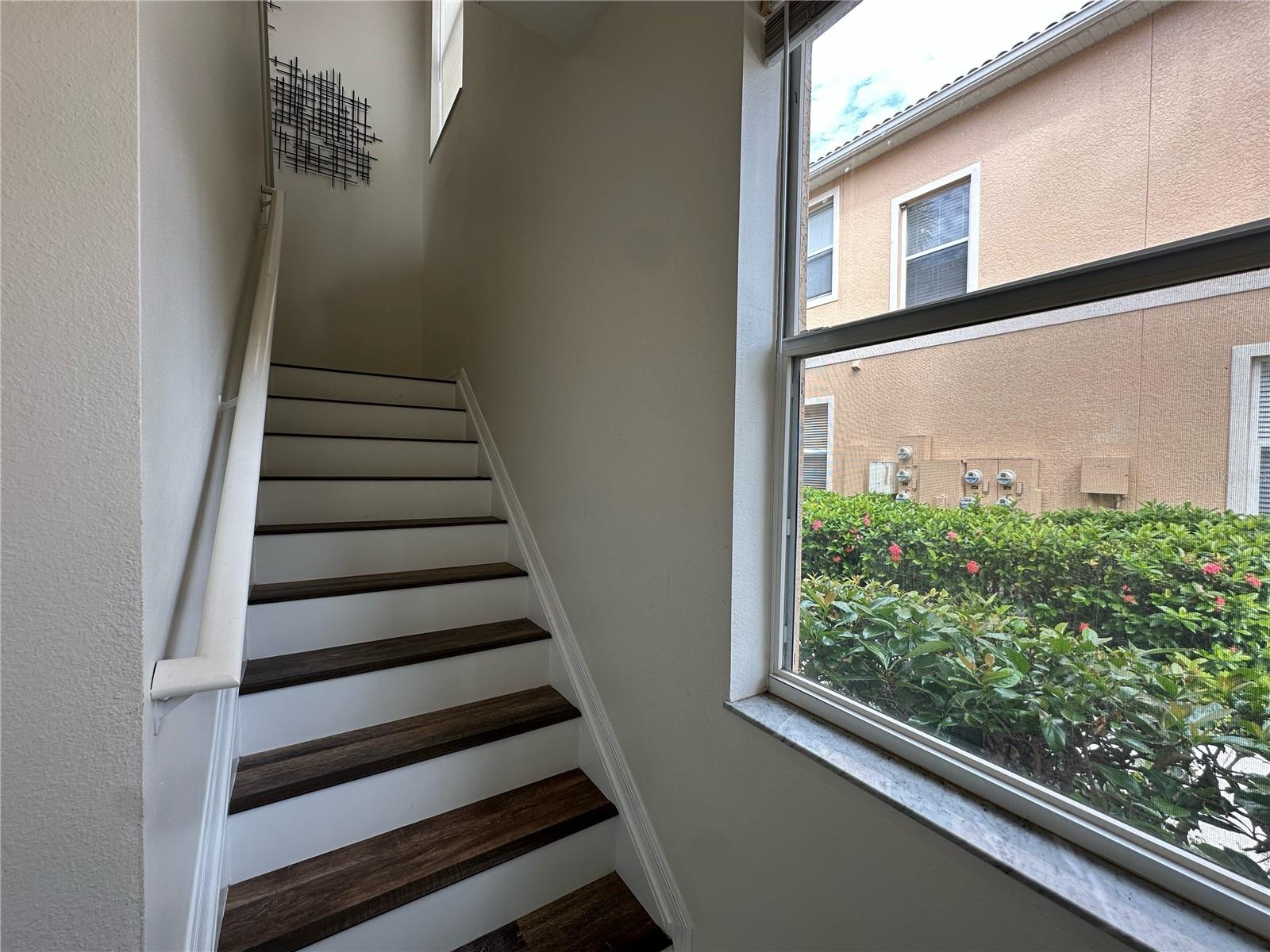 3815 Parkridge Cir #2-203 Property Photo 17