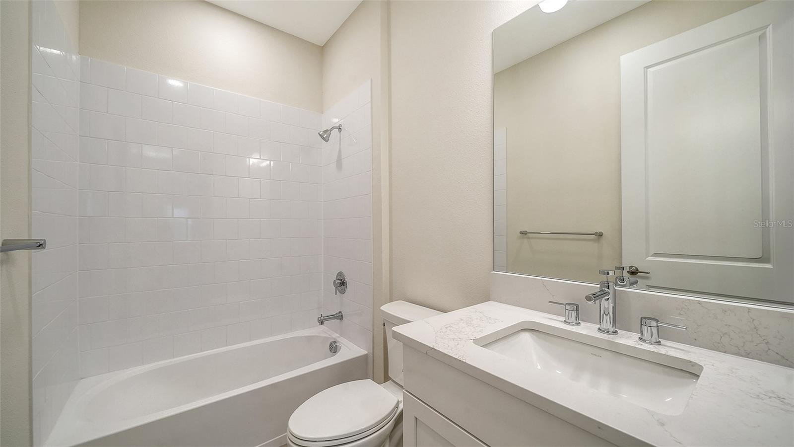 2115 Sylvester Palm Ln Property Photo 28