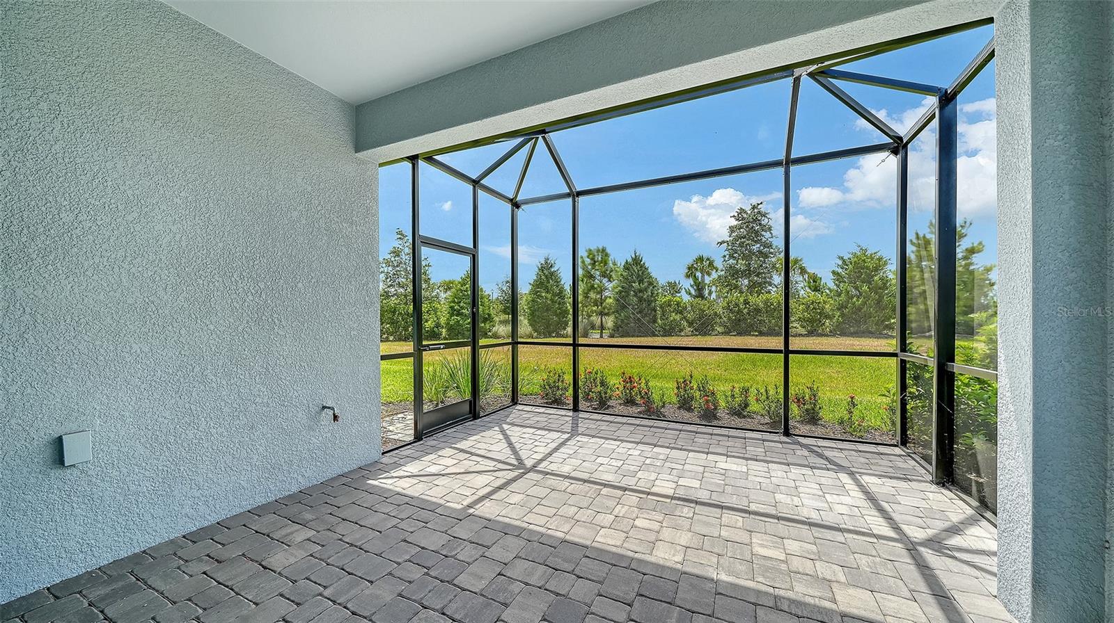 2115 Sylvester Palm Ln Property Photo 31