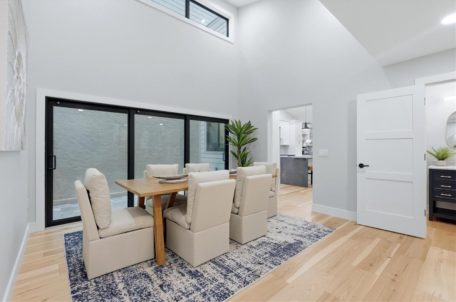 2141 Harbourside Dr #1203 Property Photo 15