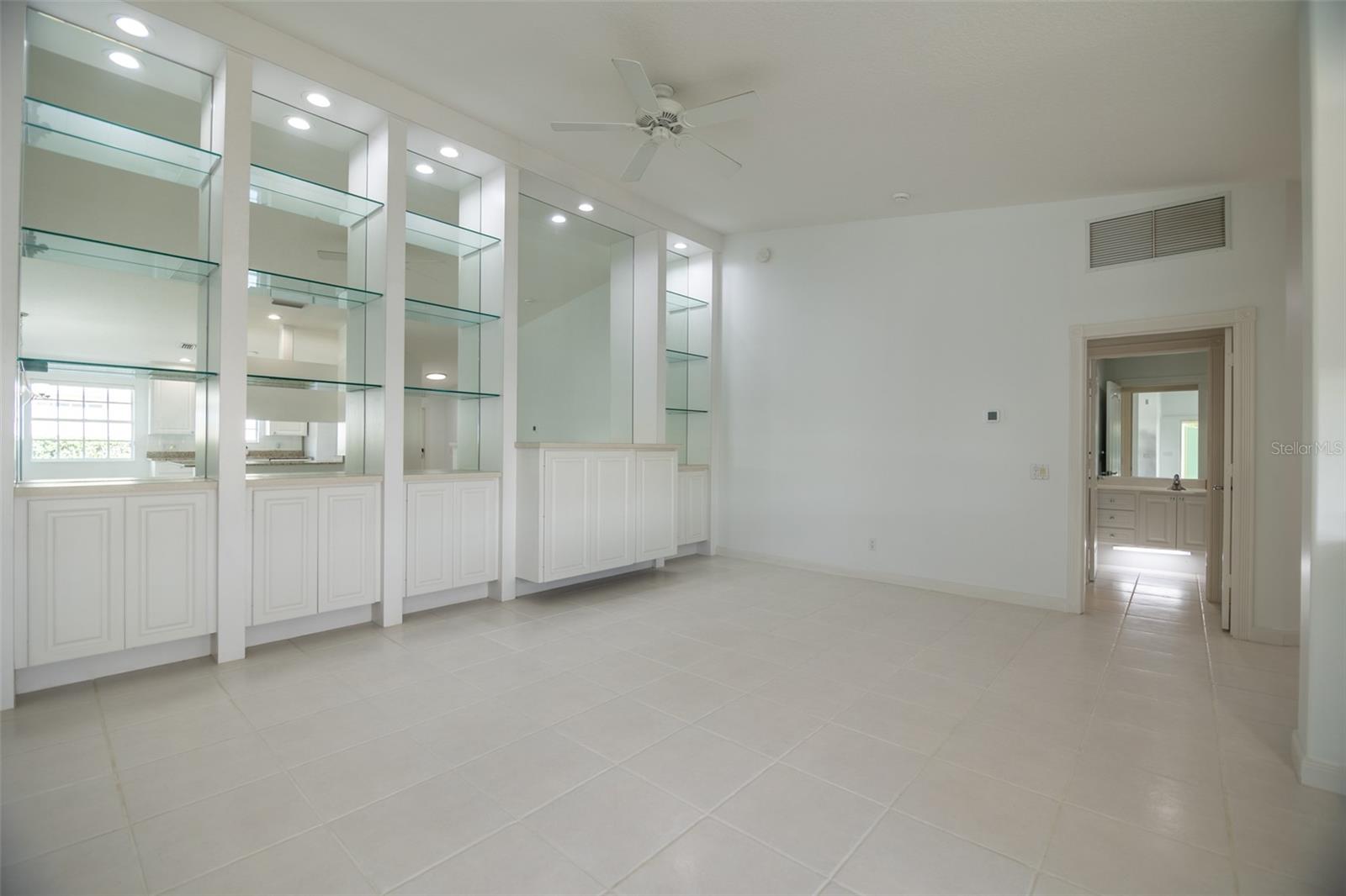 8876 Estepona Ct Property Photo 20