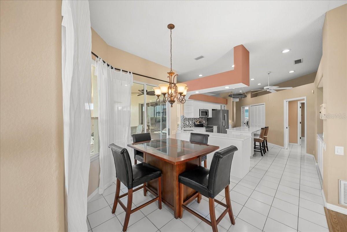 4321 Presidential Avenue Cir E Property Photo 14