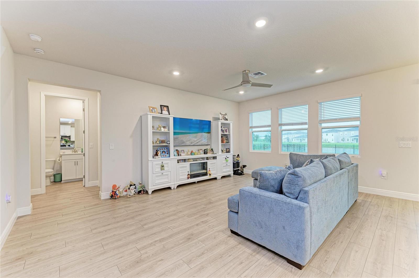 18211 Thistleberry Pl Property Photo 17