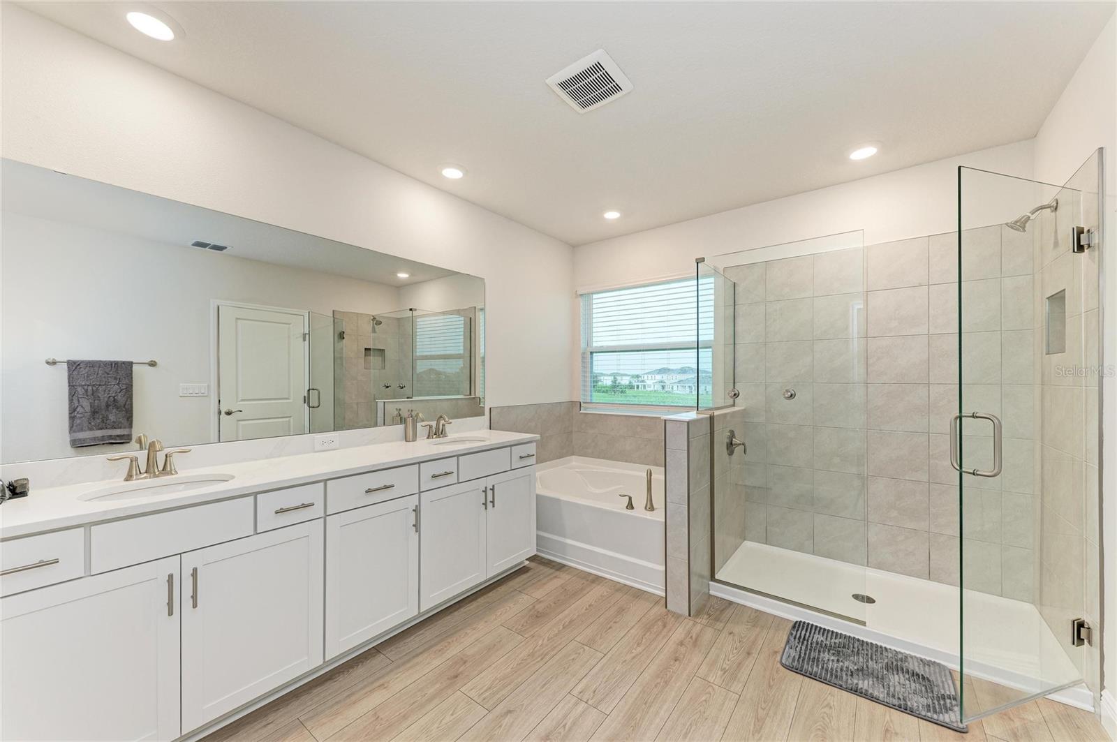 18211 Thistleberry Pl Property Photo 39