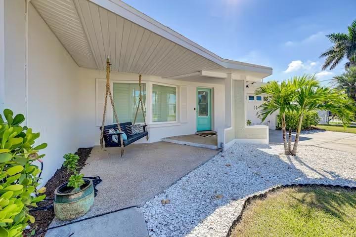 924 Arlington Rd Property Photo 3